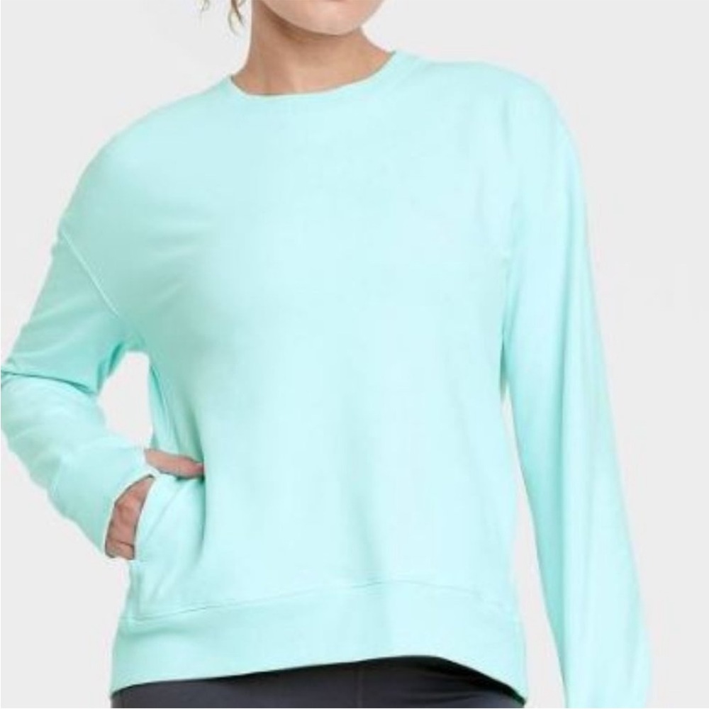 All in Motion Women's Light Blue Sweater